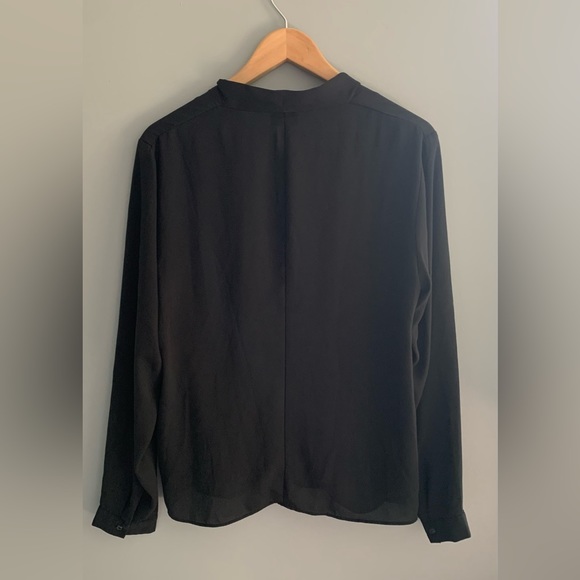 Blouse - Picture 2 of 3